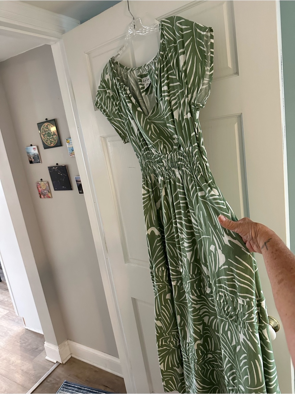 Nicole Miller Green and White Printed Maxi Dress